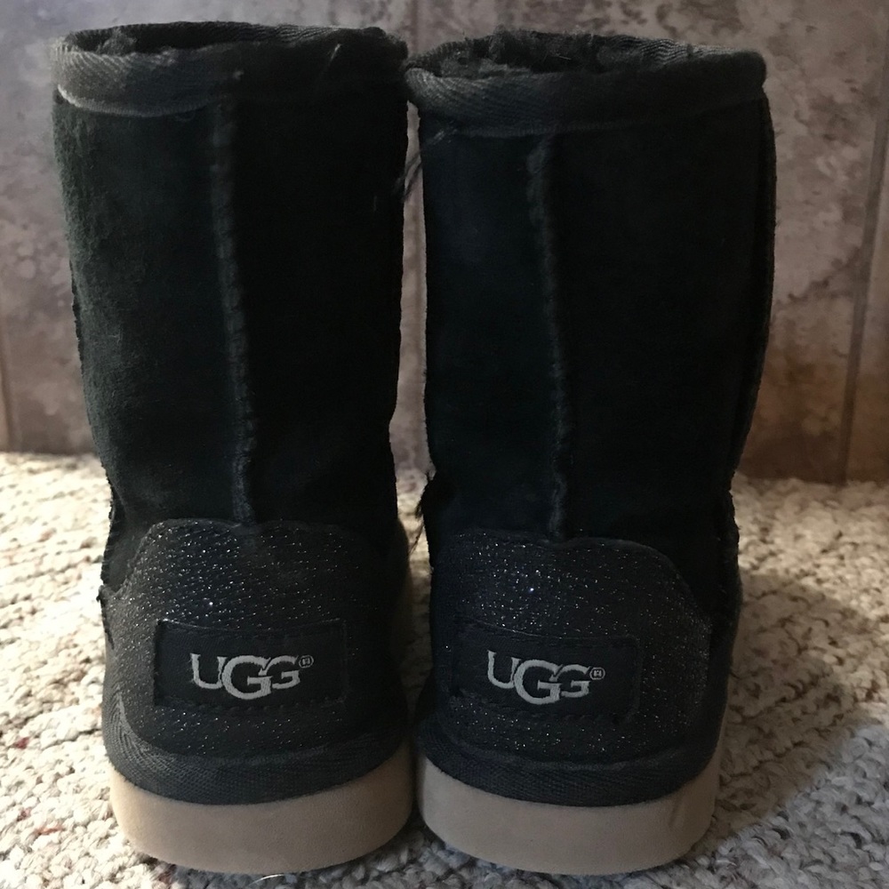 Kids Ugg Boots Size 9